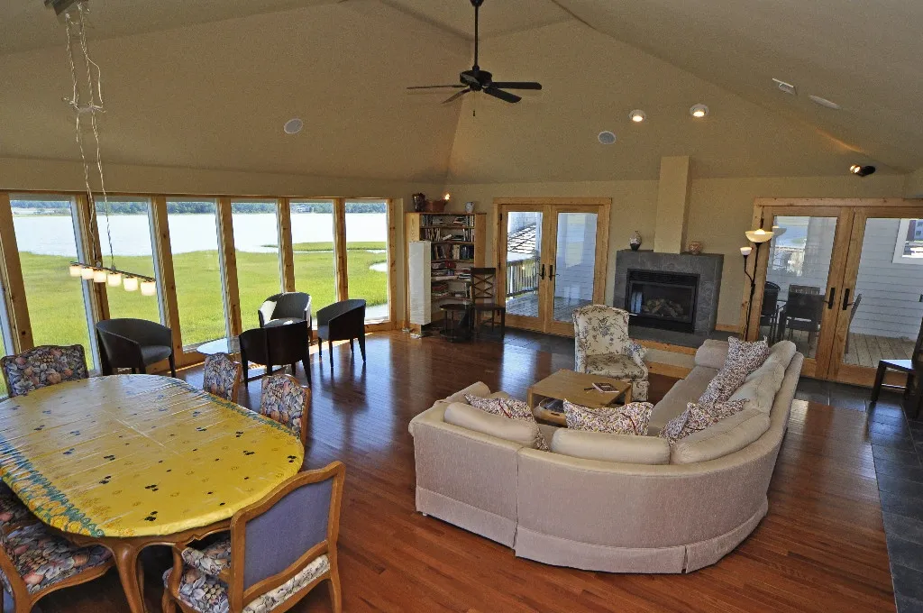 chincoteague waterfront vacation rental home eureka