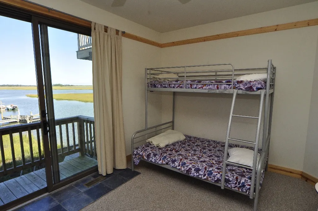 chincoteague waterfront vacation rental home eureka